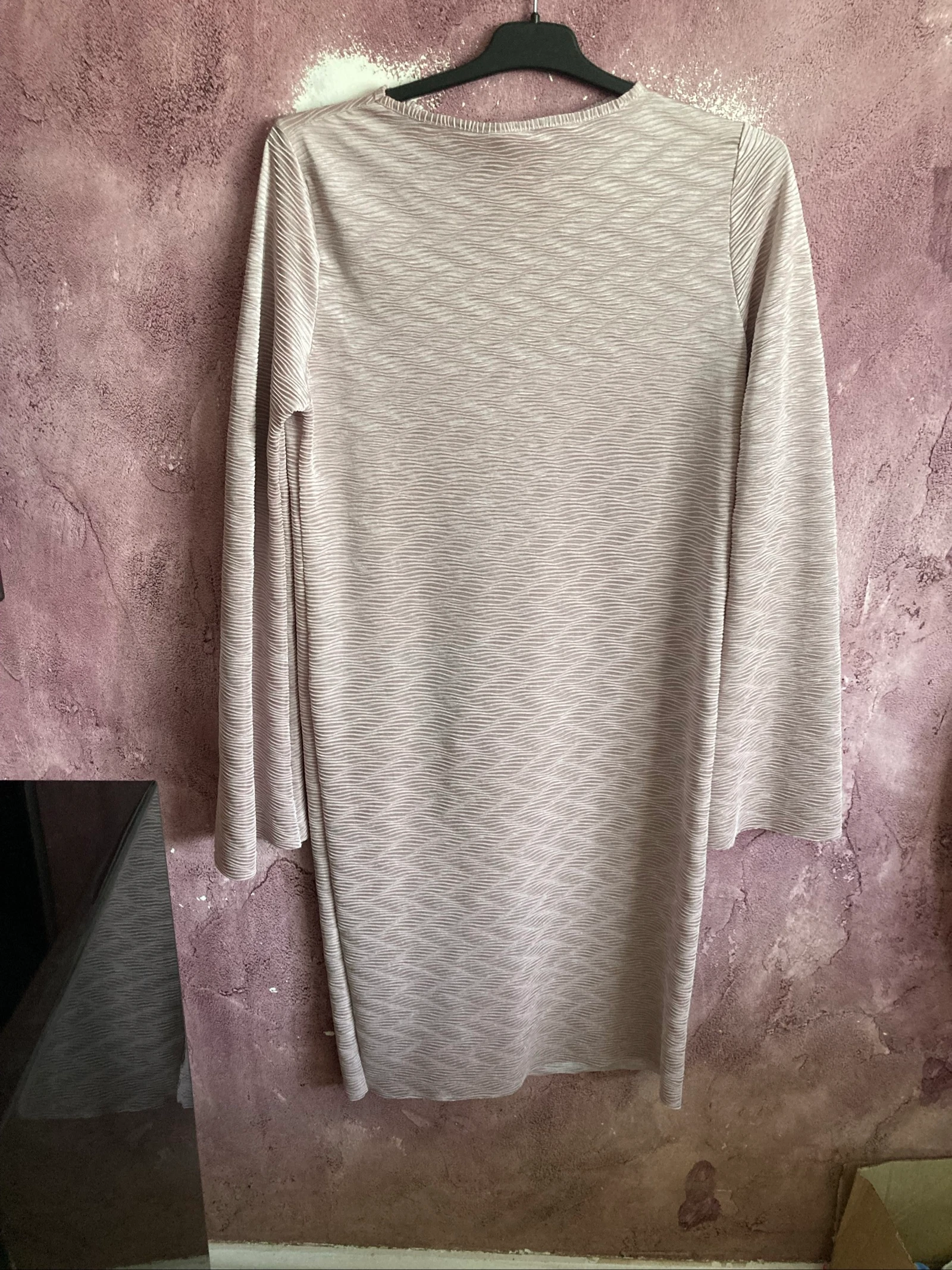 Très jolie robe taille 44